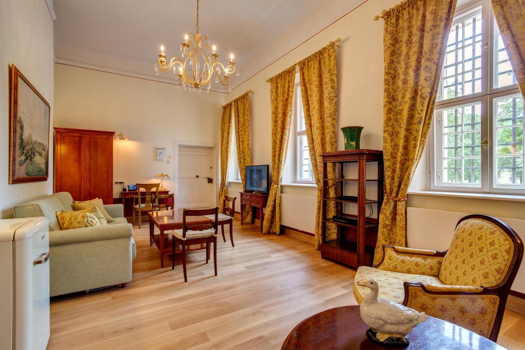 Urlaubsresidenz Marstall Und Kanzlei Im Schlossensemble Lübbenau Kamer foto